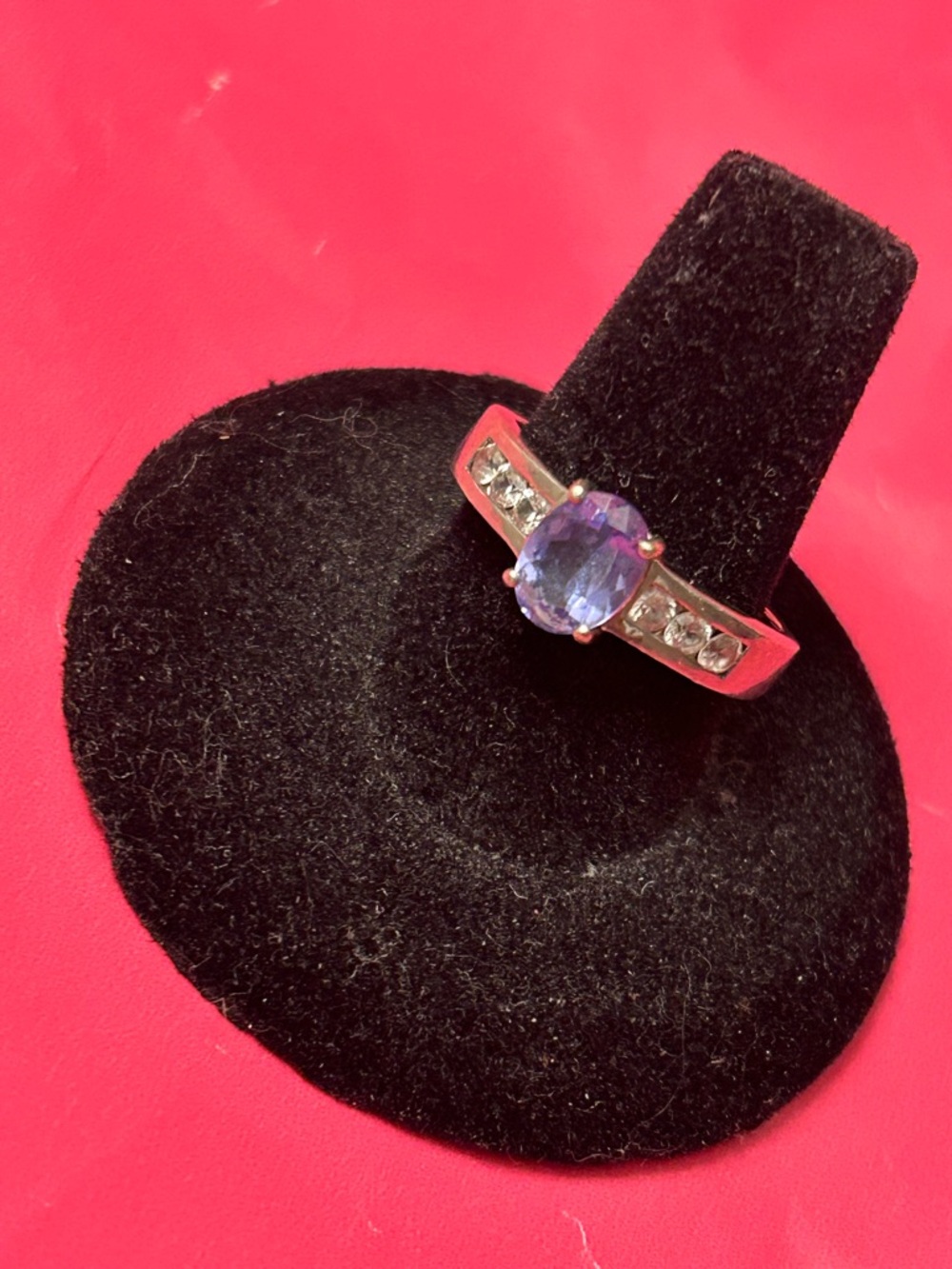 Sterling Silver Tanzanite Oval Gemstone Ring with Accent Stones